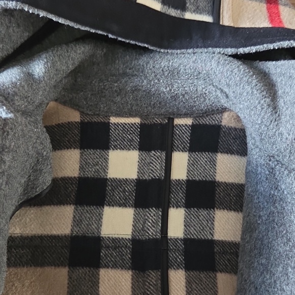 Kids Burberry Wool Duffle Coat - Picture 5 of 7
